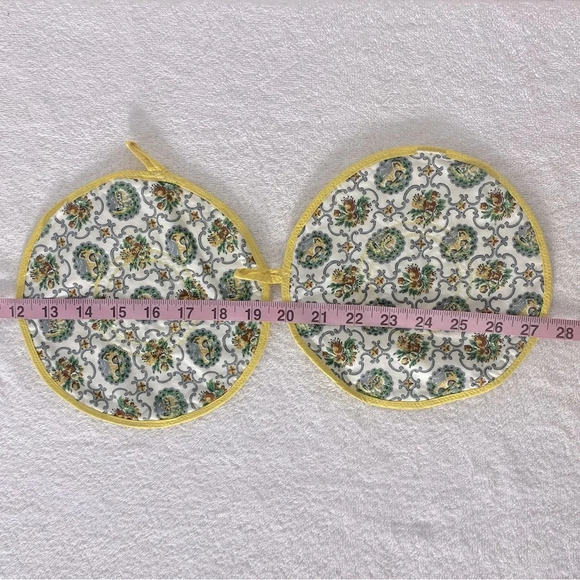 Vintage Handmade Round Green Yellow Floral Fabric Pot Holders  Trivets - Picture 10 of 10